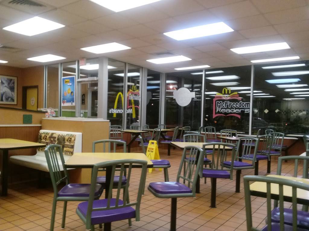 McDonalds | cafe | 13705 Euclid Ave, East Cleveland, OH 44118, USA | 2168512431 OR +1 216-851-2431