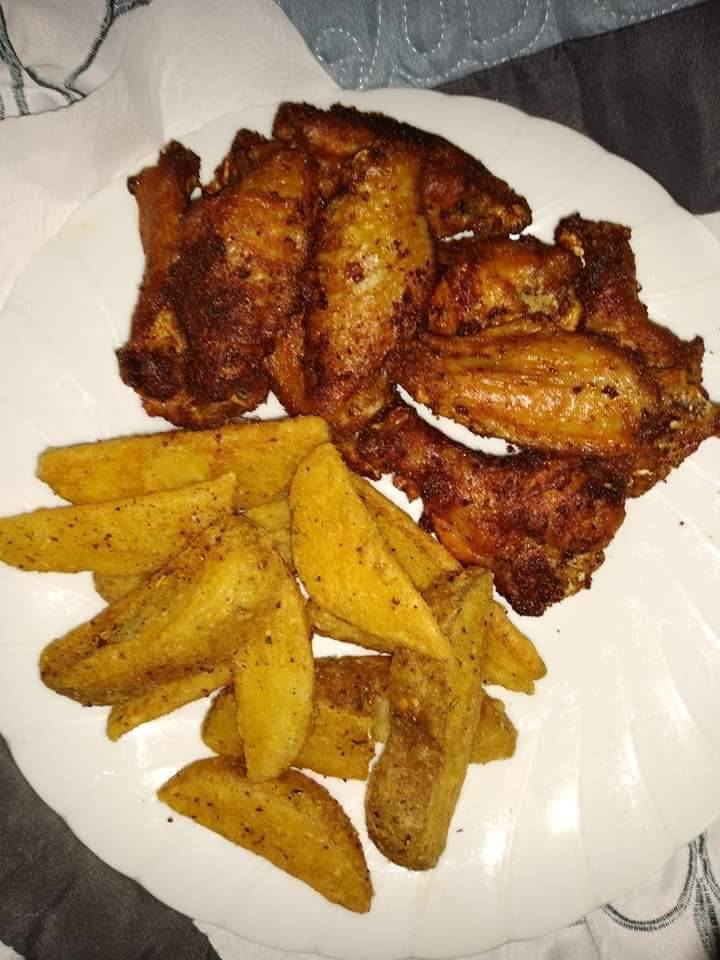 Landos Soul Food | restaurant | 1497 County Hospital Rd, Nashville, TN 37218, USA | 6153901101 OR +1 615-390-1101