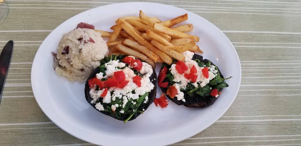 River Rocks | restaurant | 6485 south, US-1, Rockledge, FL 32955, USA | 3217577200 OR +1 321-757-7200