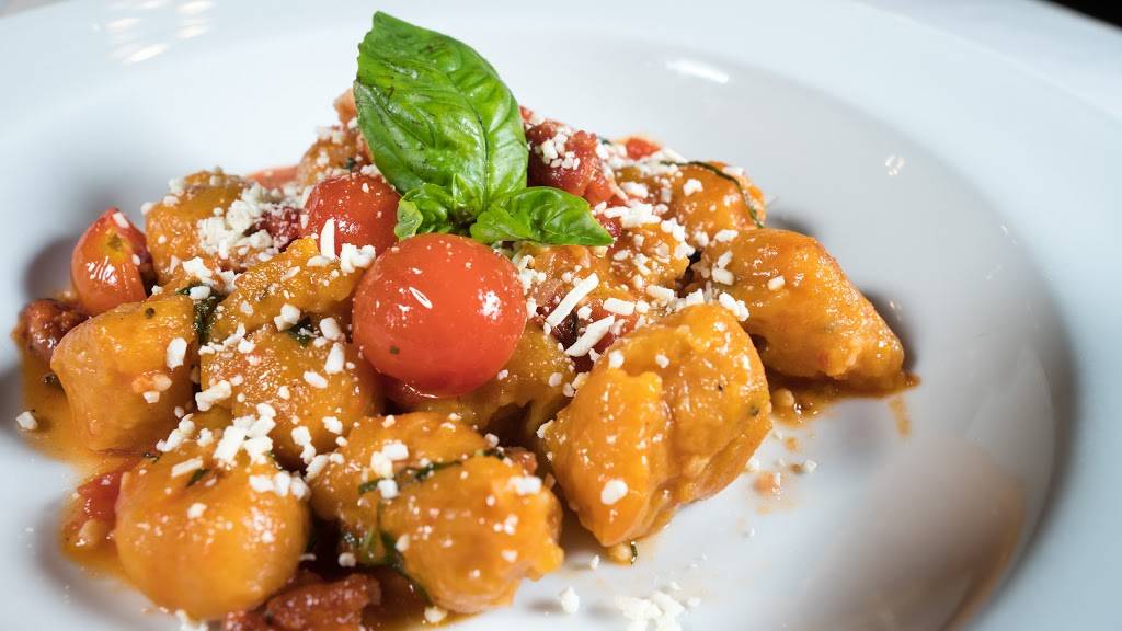 Bistro Stefan | restaurant | 1217 Princess St, Kingston, ON K7M 3E1, Canada | 6135492211 OR +1 613-549-2211