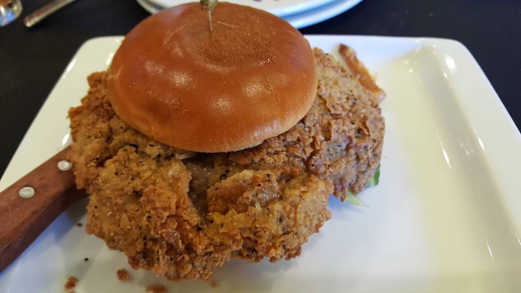 Ned’s Starlite Lounge | restaurant | 7301 N May Ave, Oklahoma City, OK 73116, USA | 4052426100 OR +1 405-242-6100