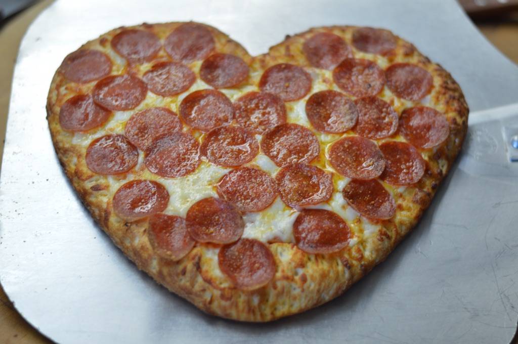 Tonys Pizza Lindsay | restaurant | 380 W Hermosa St, Lindsay, CA 93247, USA | 5595626000 OR +1 559-562-6000