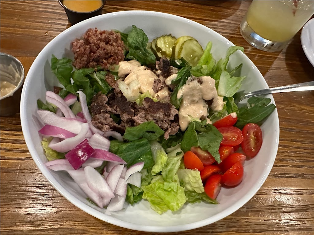 Bohemian Bull | restaurant | 3620 Pelham Rd, Greenville, SC 29615, USA | 8646311959 OR +1 864-631-1959