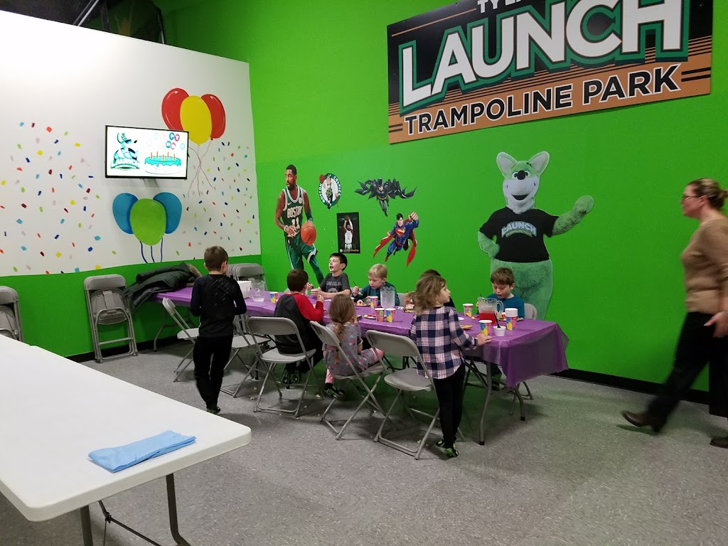 Launch Trampoline Park Norwood | restaurant | 570 Providence Hwy, Norwood, MA 02062, USA | 7812555867 OR +1 781-255-5867