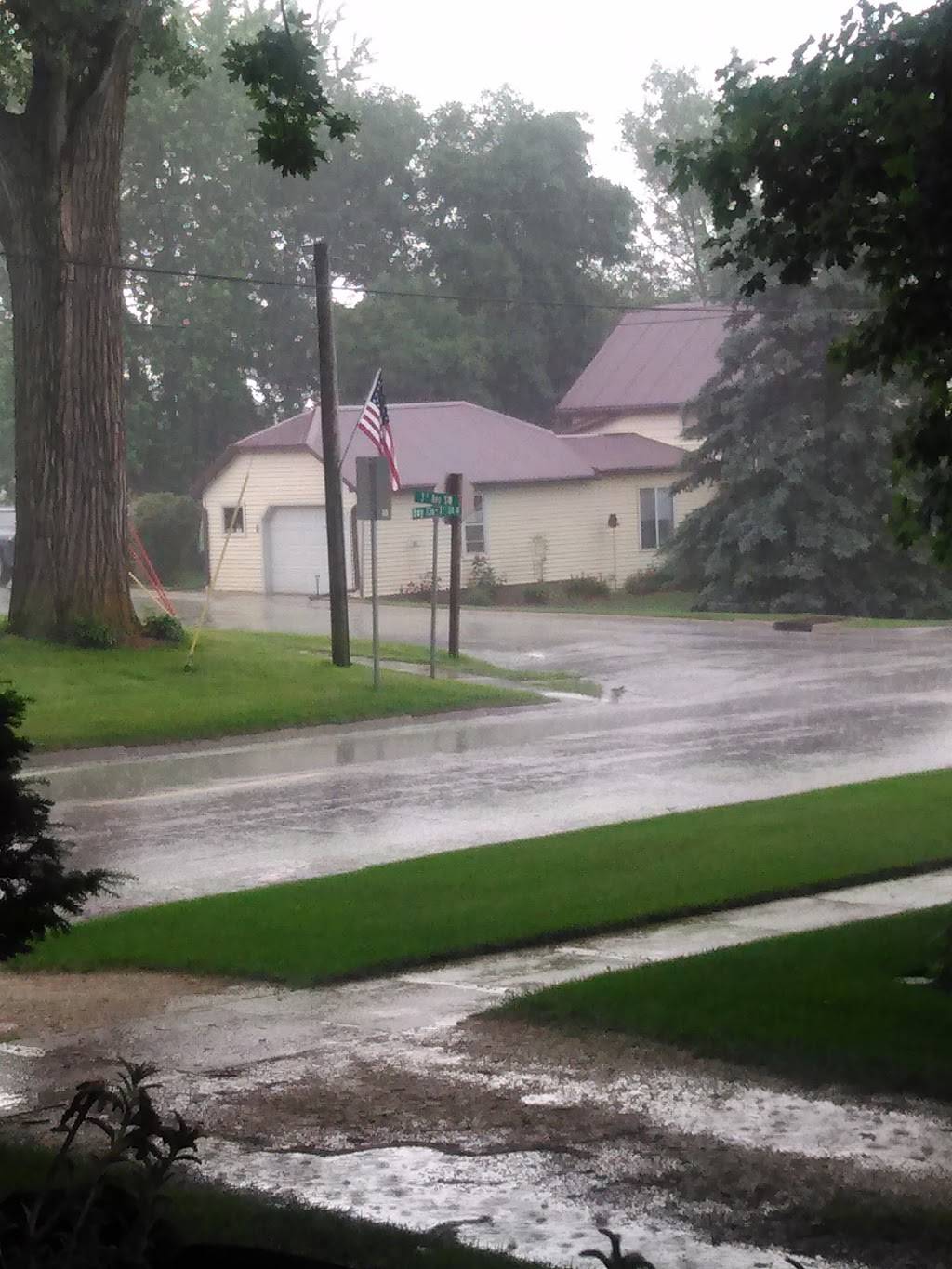 Last Straw | restaurant | 208 1st Ave W, Worthington, IA 52078, USA | 5638553225 OR +1 563-855-3225