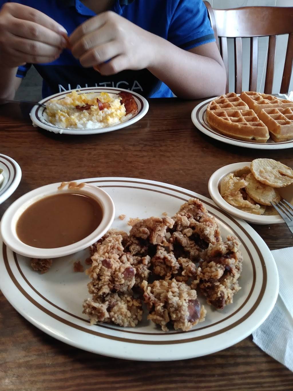 Famous Amos | restaurant | 11565 Main St N, Jacksonville, FL 32218, USA | 9045248394 OR +1 904-524-8394