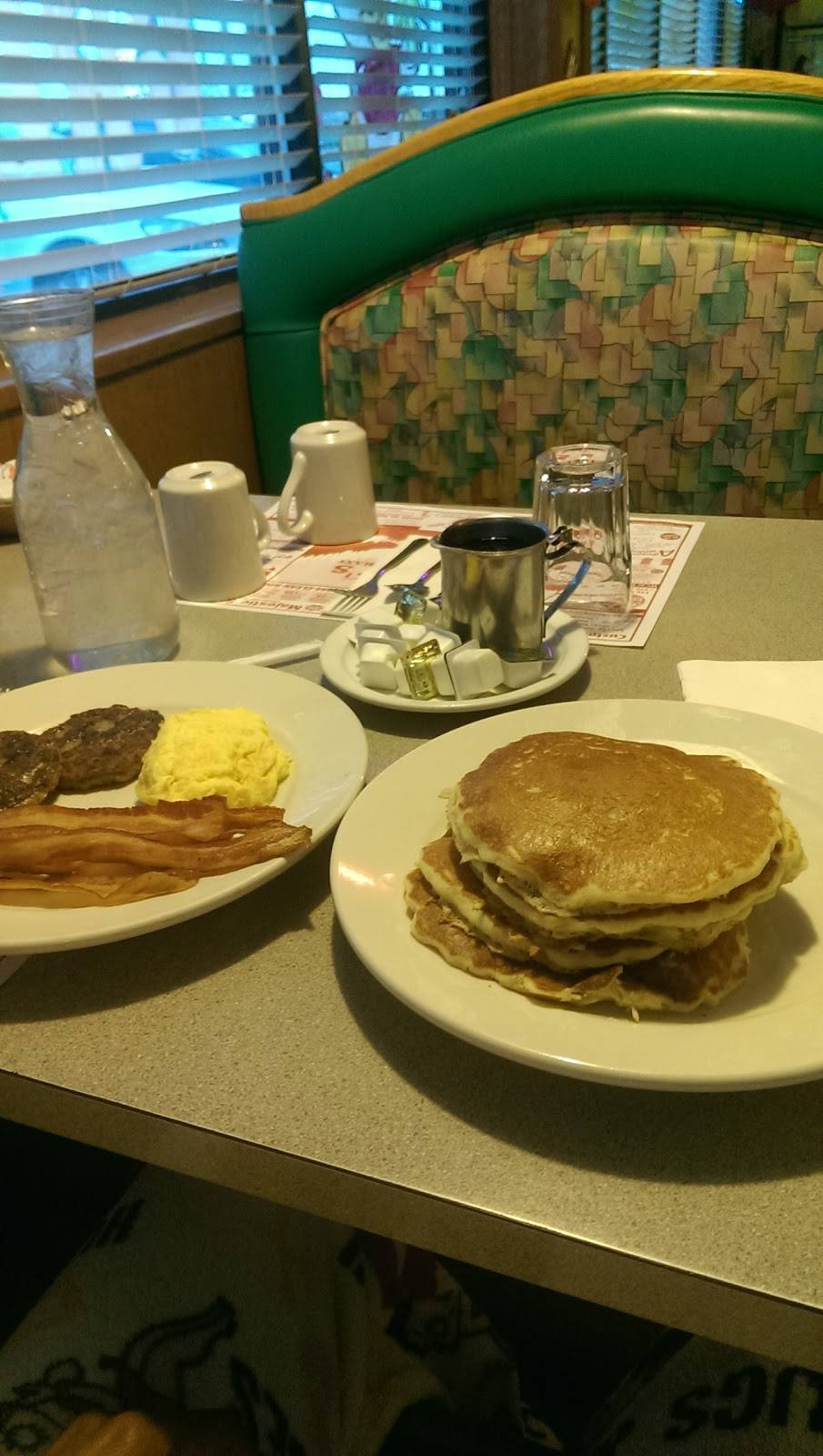 Denvers Restaurant | restaurant | 14710 S Western Ave, Posen, IL 60469, USA | 7083852290 OR +1 708-385-2290