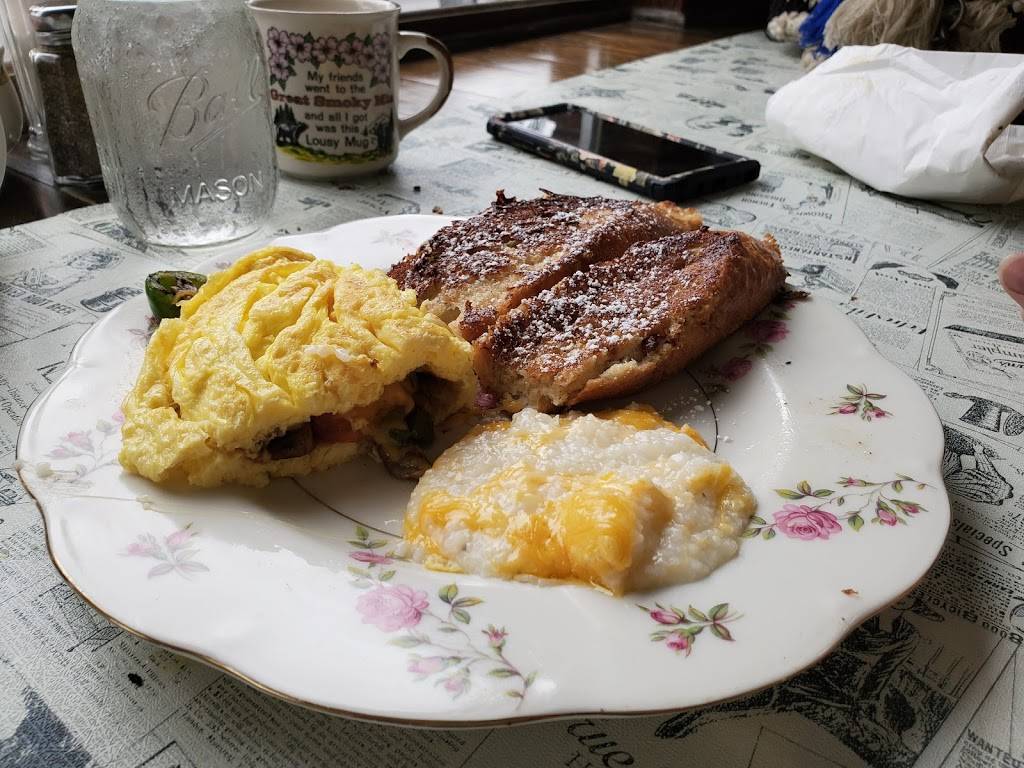 Evas On Main | restaurant | 129 S Main St, Summerville, SC 29483, USA | 8438735081 OR +1 843-873-5081