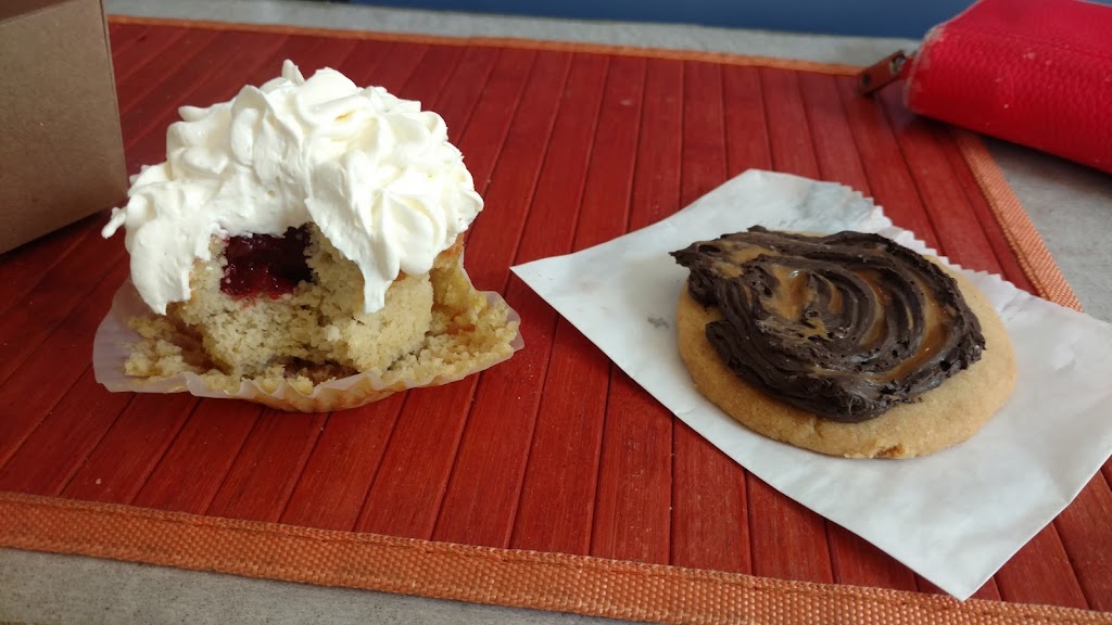 Gainz Bakery Cafe & Prepared Meals | cafe | 1147 N Academy Ave, New Braunfels, TX 78130, USA | 8308328866 OR +1 830-832-8866