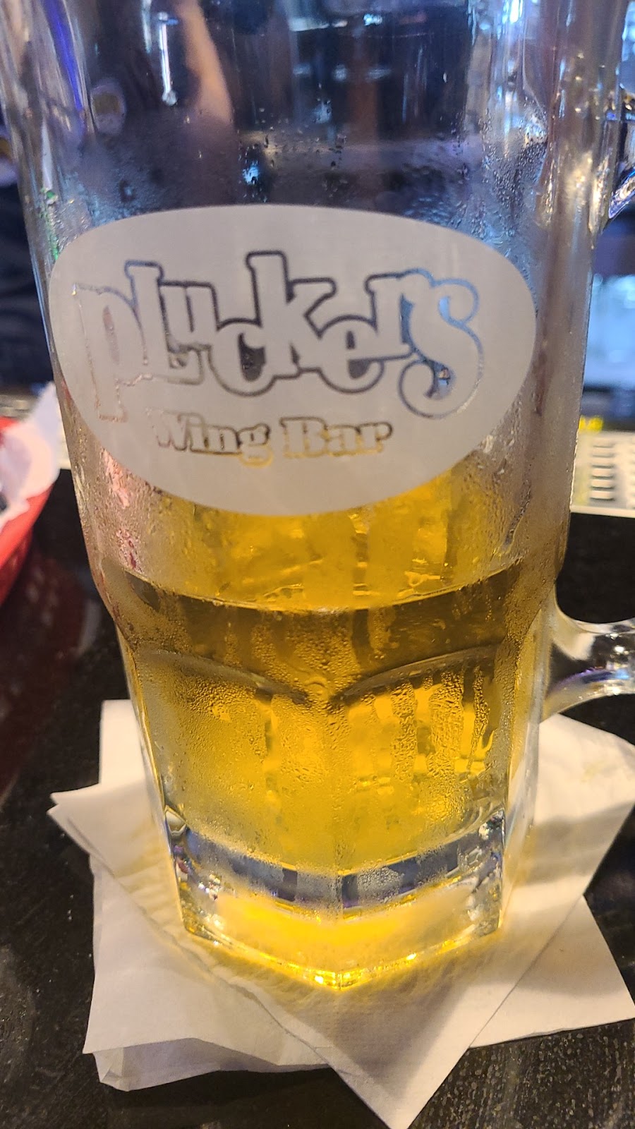 Pluckers Wing Bar | restaurant | 92 NE Interstate 410 Loop, San Antonio, TX 78216, USA | 2109669464 OR +1 210-966-9464