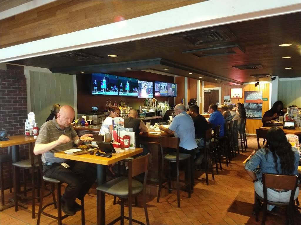 Chilis Grill & Bar | restaurant | 6302 NW 9th Ave, Fort Lauderdale, FL 33309, USA | 9547766837 OR +1 954-776-6837