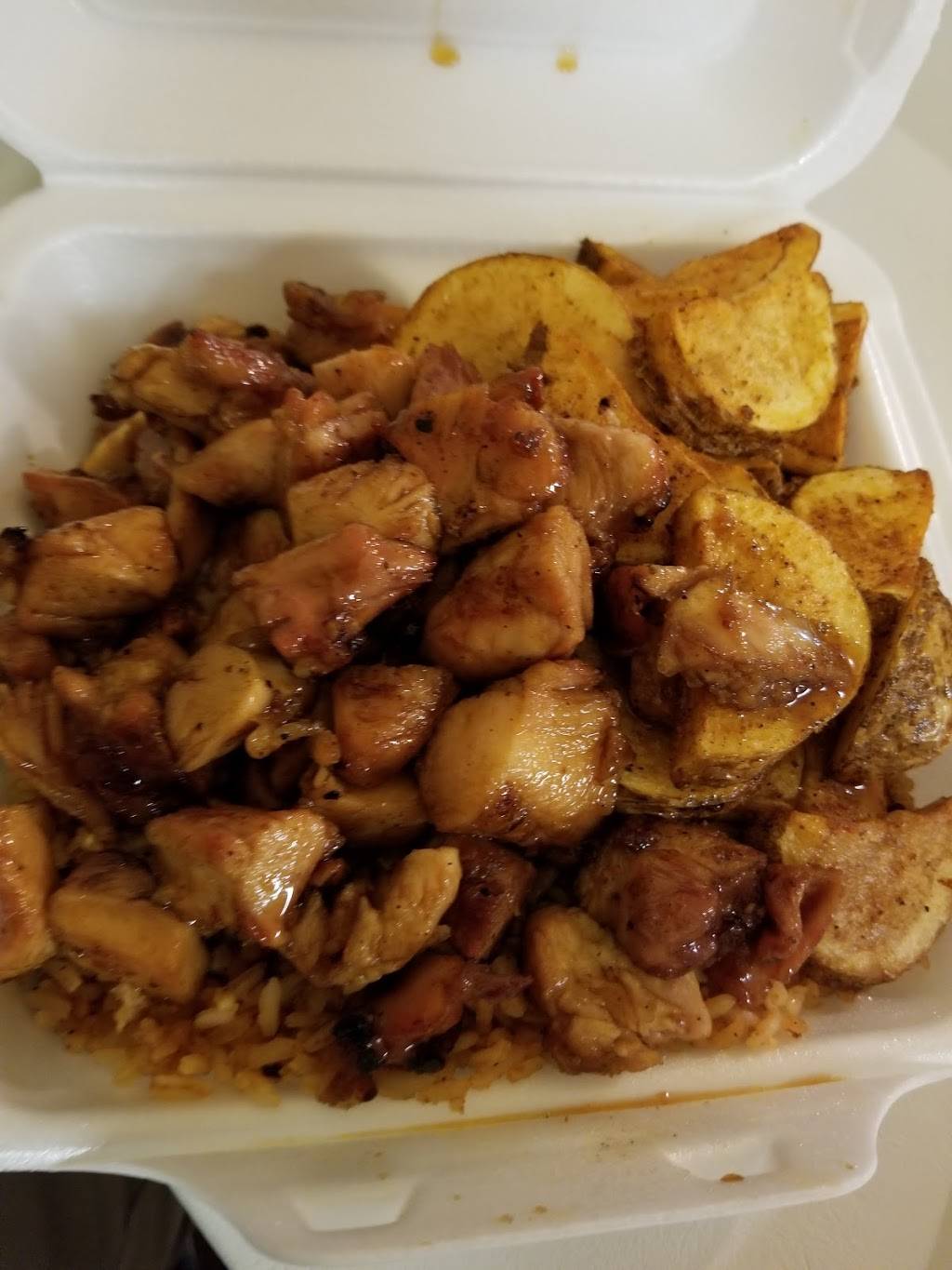 Halal Homestyle Chili & Bourbon Chicken | restaurant | 131 N Ludlow St, Dayton, OH 45402, USA | 9372209130 OR +1 937-220-9130