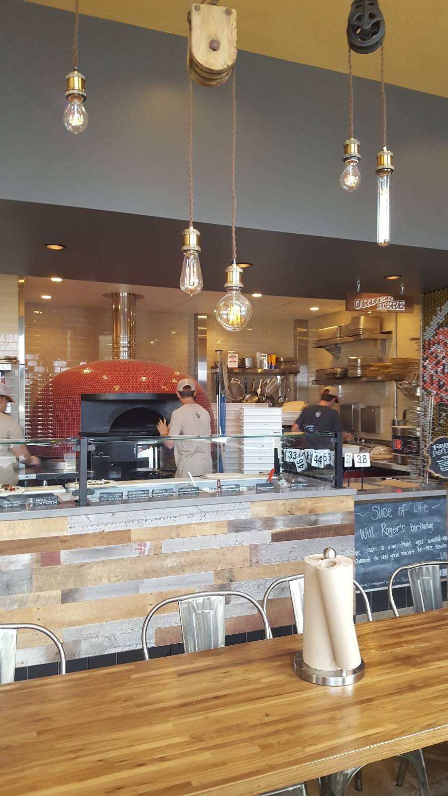 Slice | restaurant | 477 Forest Ave, Laguna Beach, CA 92651, USA | 9497153993 OR +1 949-715-3993