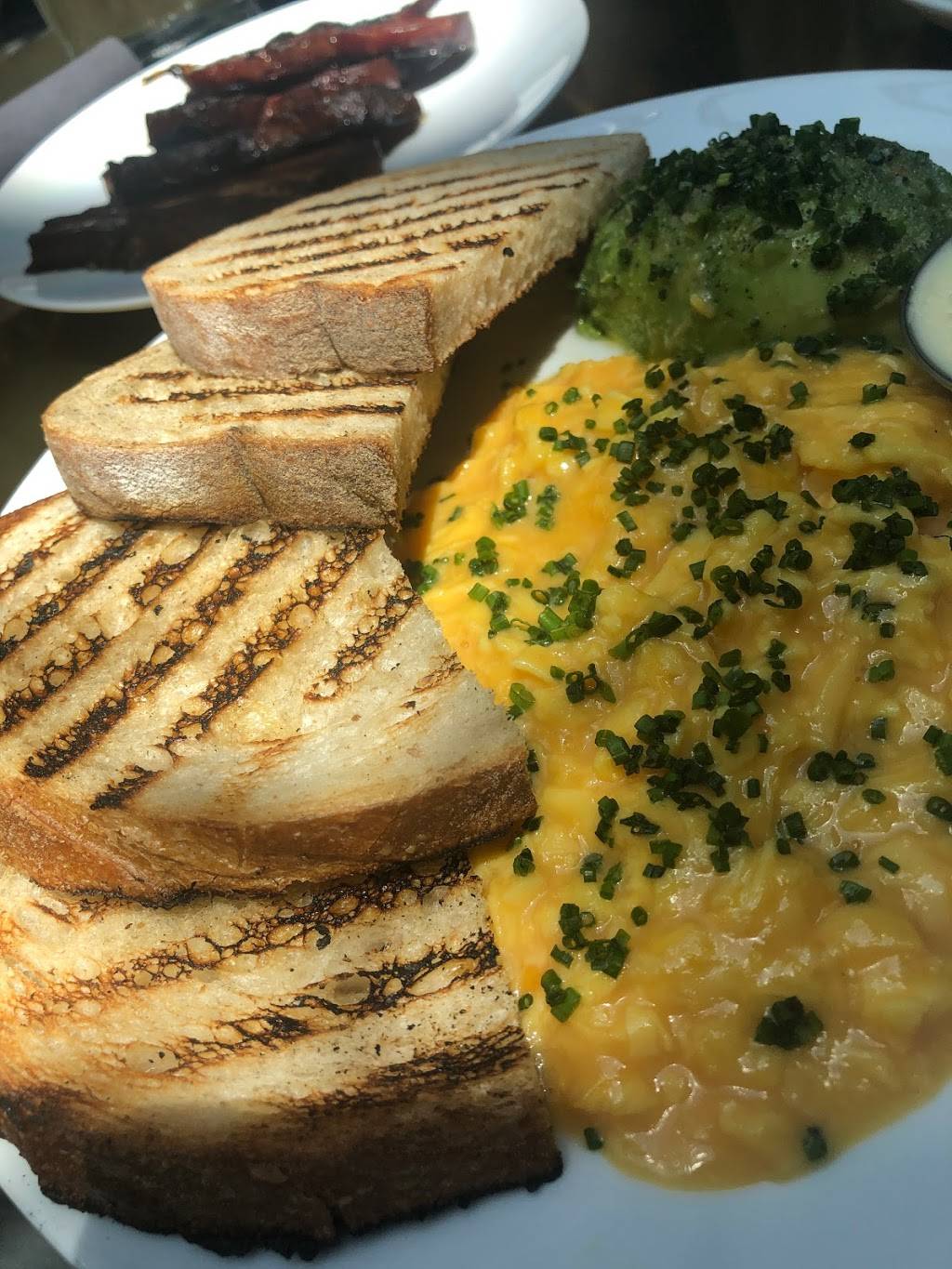 RH Nashville Café | restaurant | 2101 Green Hills Village Dr, Nashville, TN 37215, USA | 6152097644 OR +1 615-209-7644