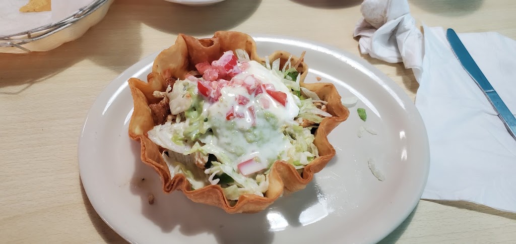 El Barrio | restaurant | 45 Camp St, Dover, AR 72837, USA | 4793311441 OR +1 479-331-1441