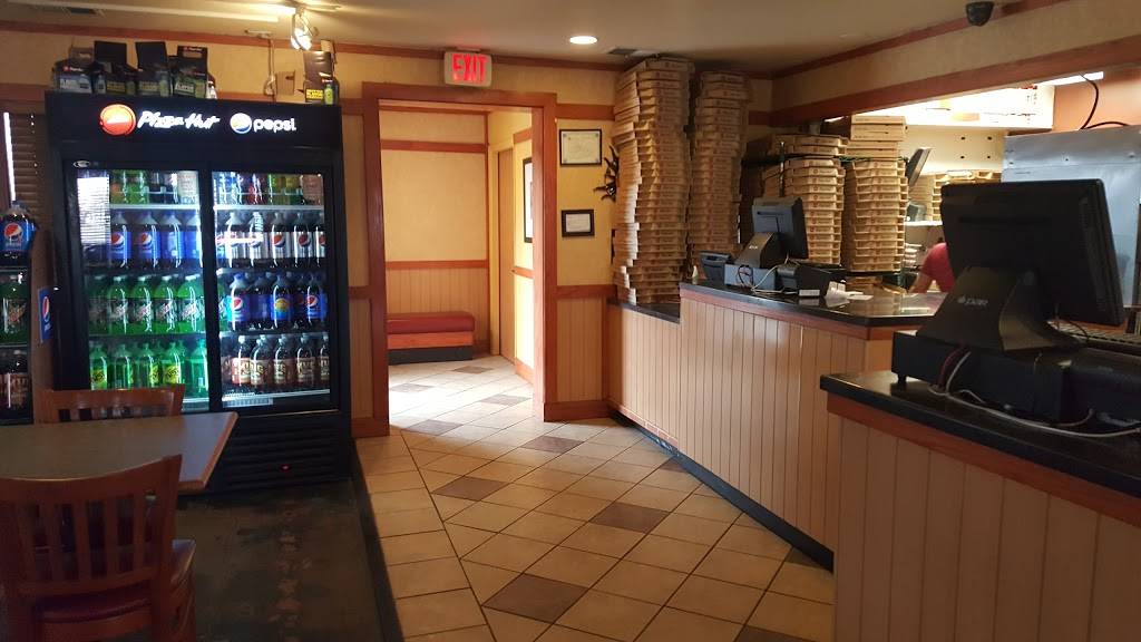 Pizza Hut | meal takeaway | 1492 N Main St, Las Cruces, NM 88001, USA | 5755240953 OR +1 575-524-0953