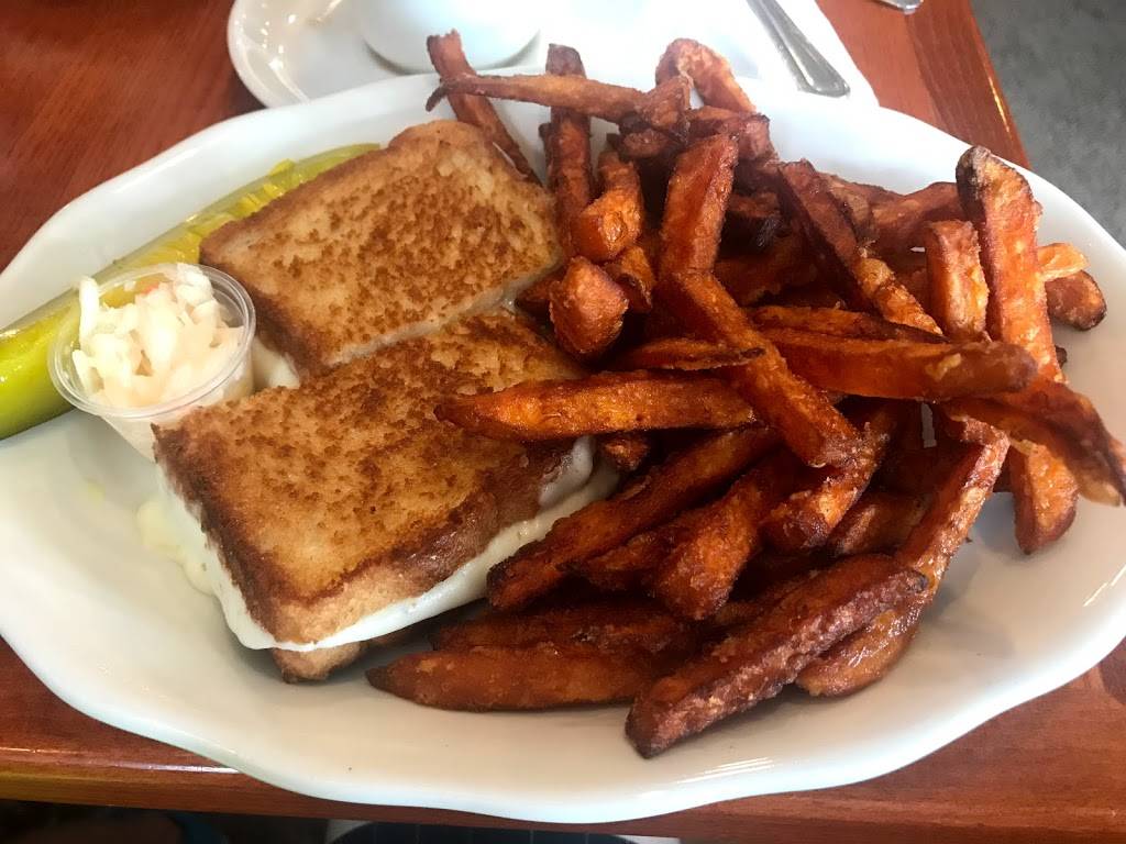 Guss American Grill | restaurant | 7206 New Utrecht Ave, Brooklyn, NY 11228, USA | 7183317573 OR +1 718-331-7573