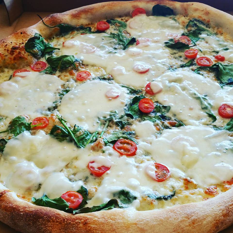 Luccis Place | restaurant | 405 E Main St, Kent, OH 44240, USA | 3306739833 OR +1 330-673-9833