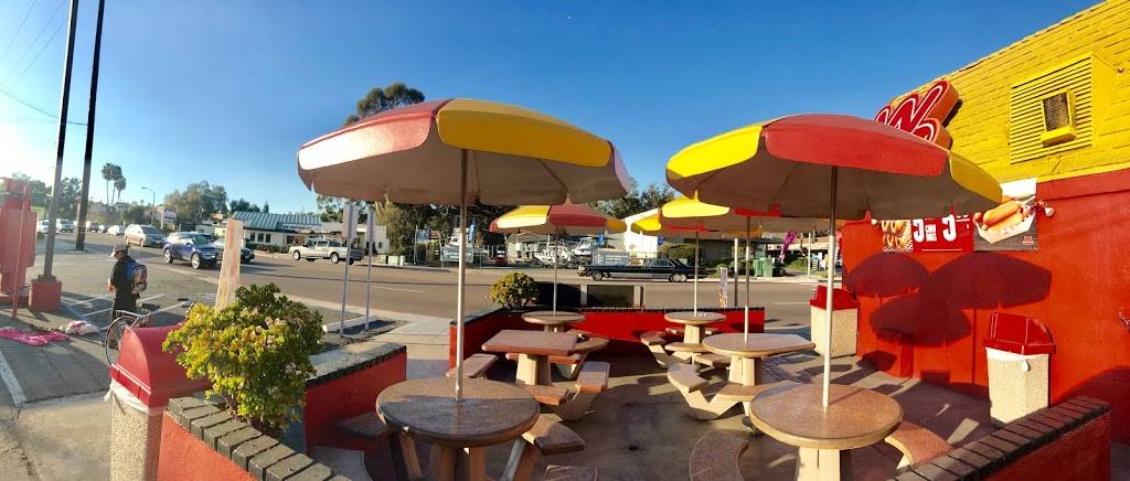 Wienerschnitzel | restaurant | 2669 Garnet Ave, San Diego, CA 92109, USA | 8582730730 OR +1 858-273-0730