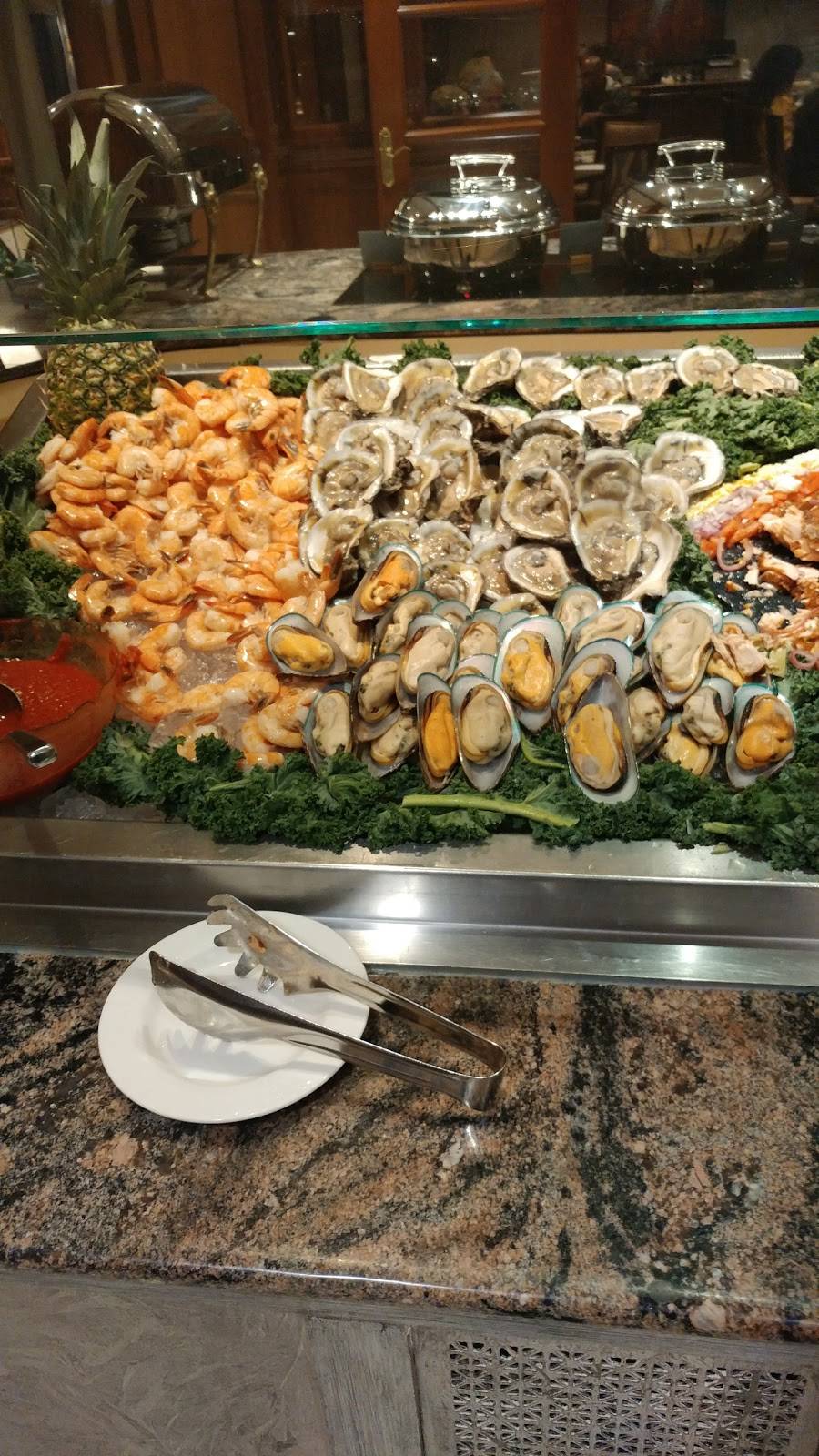 Mahoganys Restaurant | restaurant | 401 W Summit Hill Dr SW, Knoxville, TN 37902, USA | 8655222600 OR +1 865-522-2600