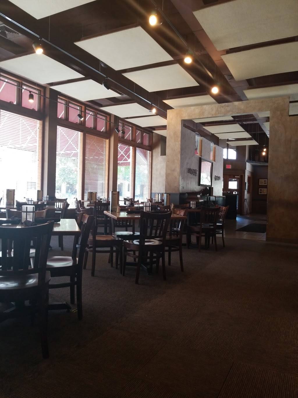 Mistys Steakhouse and Brewery | night club | 200 N 11th St, Lincoln, NE 68508, USA | 4024767766 OR +1 402-476-7766