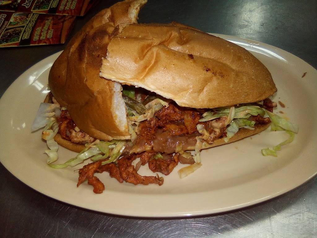 Las Comadres Mexican Restaurant | restaurant | 813 10th St, North Chicago, IL 60064, USA | 8476726347 OR +1 847-672-6347