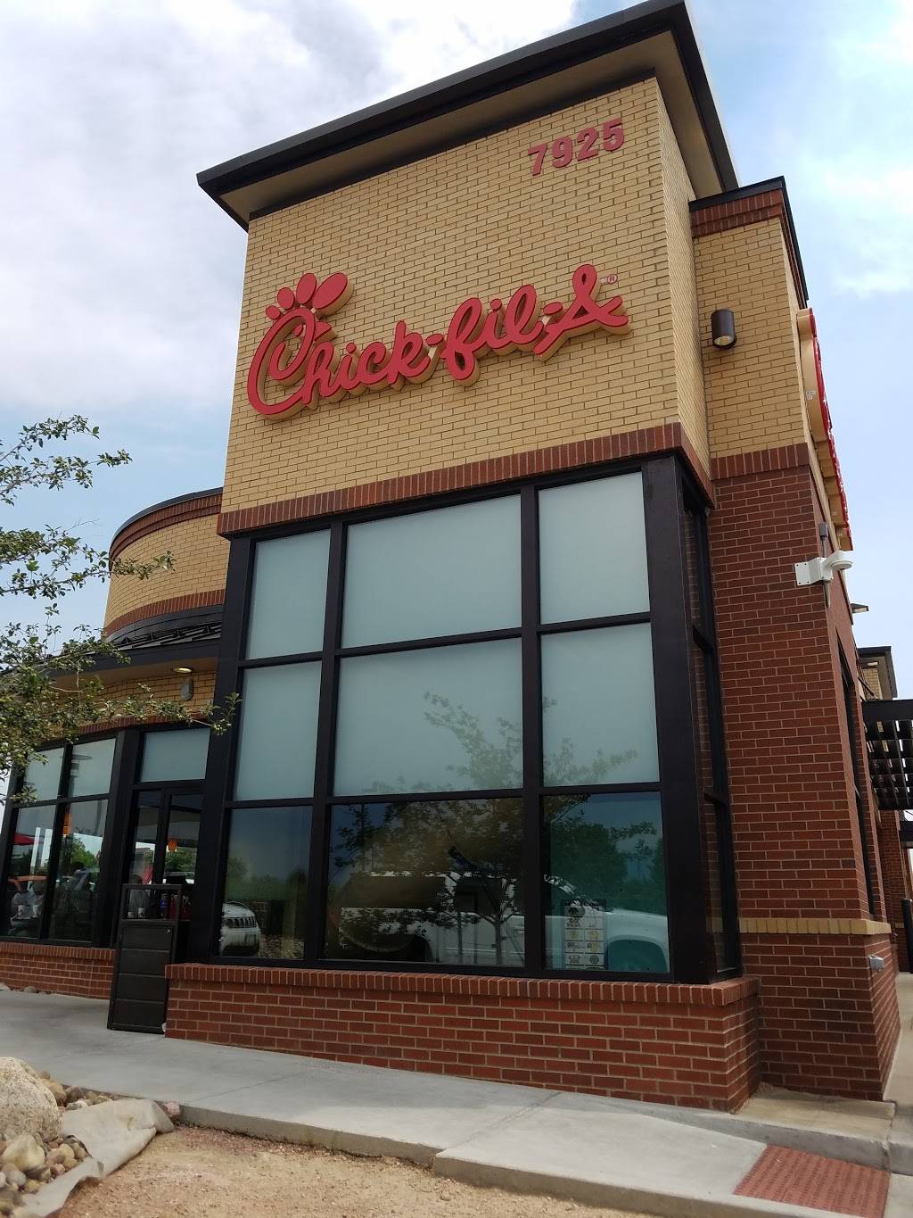 Chick-fil-A | restaurant | 7925 Fountain Mesa Rd, Fountain, CO 80817, USA | 7193123123 OR +1 719-312-3123