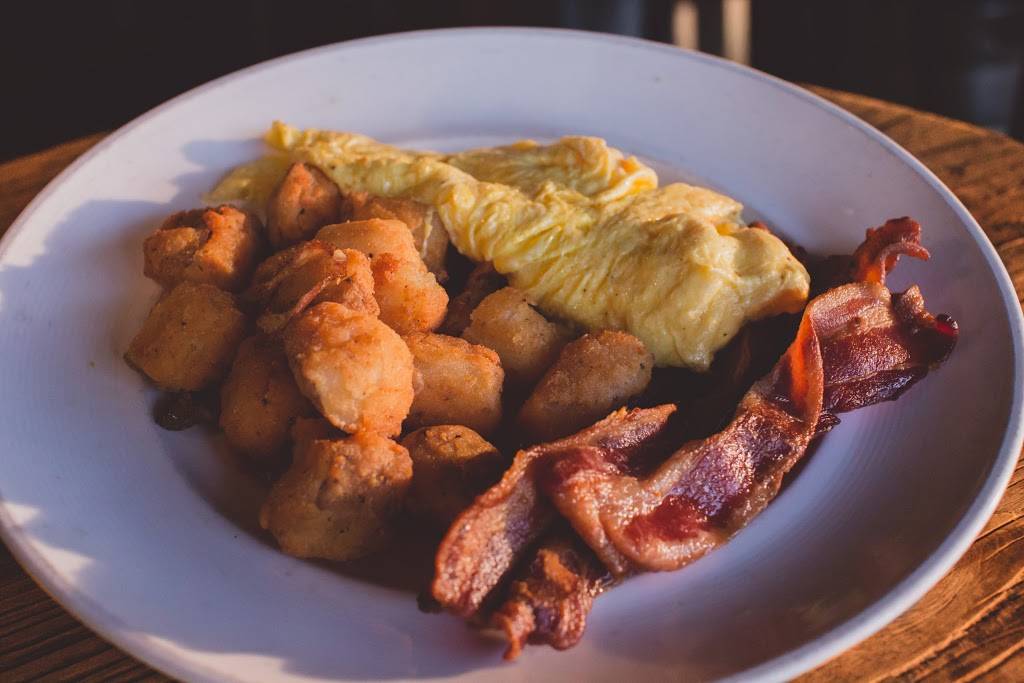 PKWY Tavern Marks | restaurant | 445 Marks St #6669, Henderson, NV 89014, USA | 7025863557 OR +1 702-586-3557