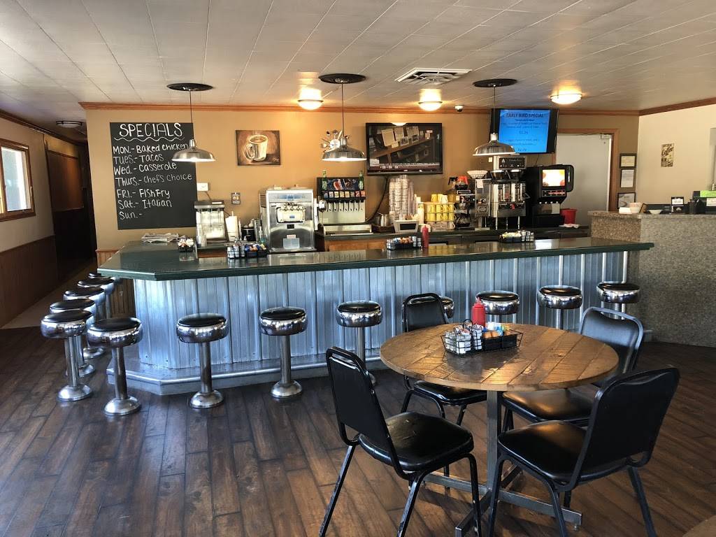Hometown Grill | restaurant | W7711 WI-54 Trunk, Shiocton, WI 54170, USA | 9209869100 OR +1 920-986-9100