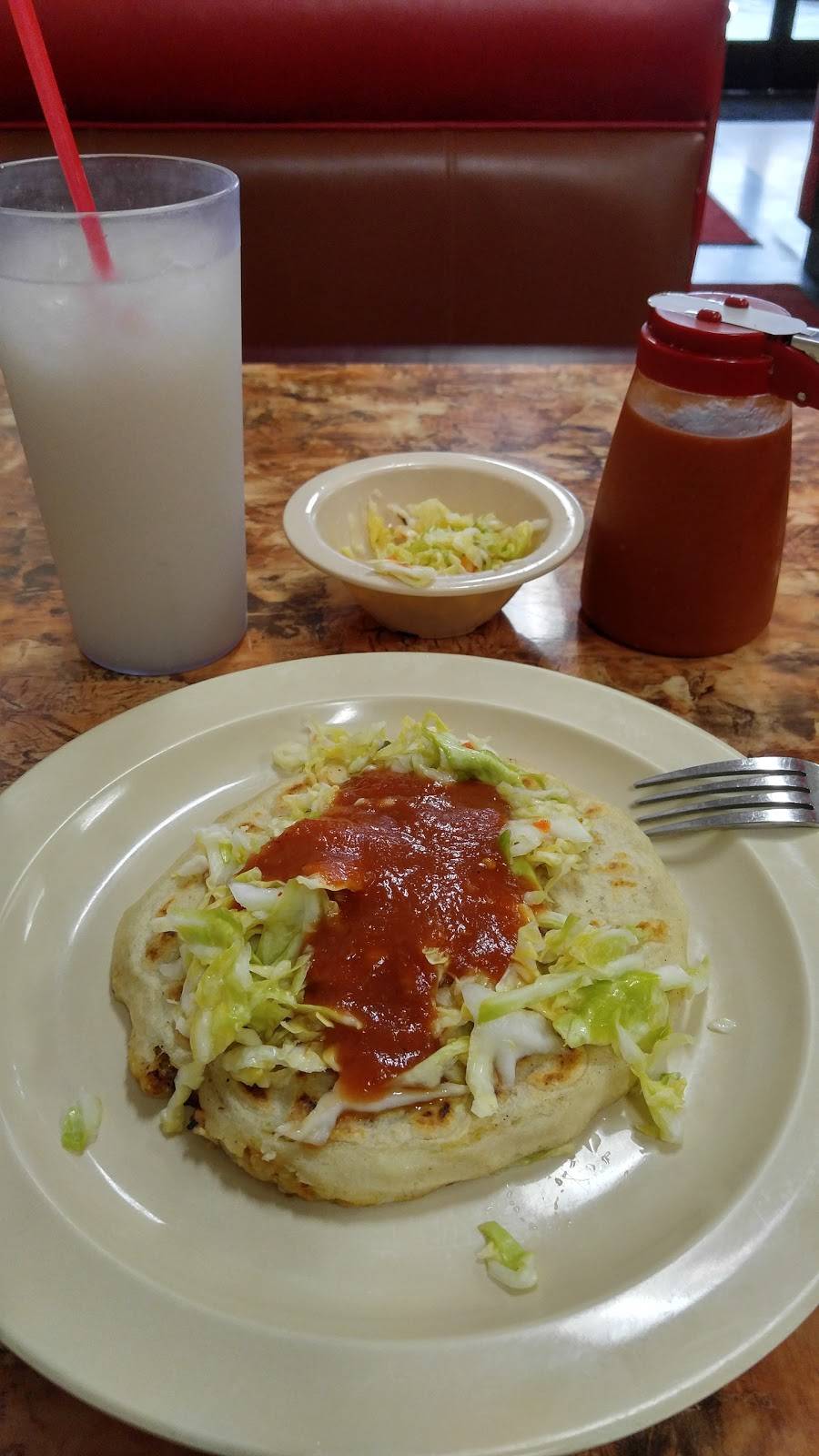 Pupuseria el Comalito | restaurant | 1900 N Long Beach Blvd #100, Compton, CA 90221, USA | 3106350479 OR +1 310-635-0479