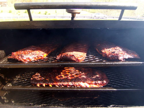 Smoky Bros BBQ | restaurant | 874 Mohawk Trail, Shelburne Falls, MA 01370, USA | 4133365266 OR +1 413-336-5266