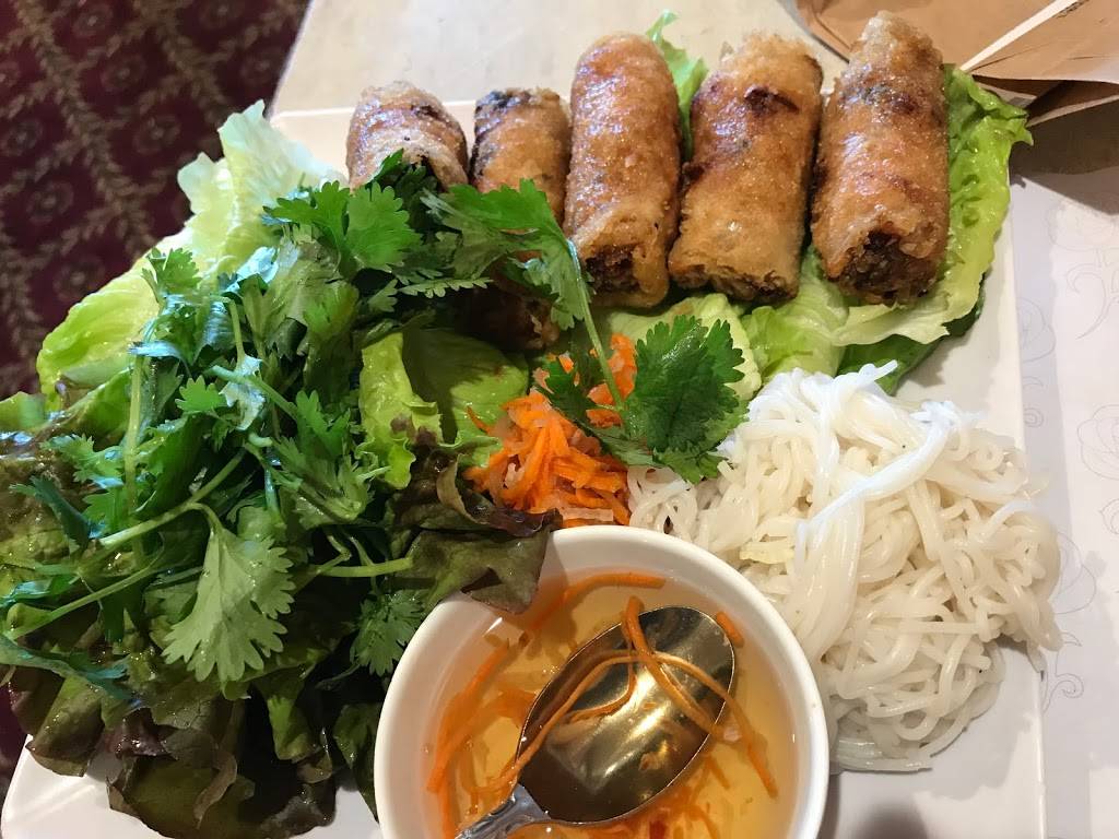 MaMas Vietnamese Cuisine | restaurant | 2456 S El Camino Real, San Mateo, CA 94403, USA | 6505728822 OR +1 650-572-8822