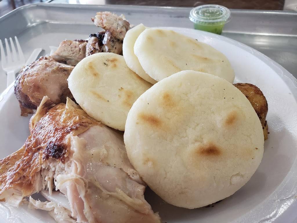 Pollo Riko | restaurant | 4400 North Fwy, Houston, TX 77022, USA | 7136922822 OR +1 713-692-2822