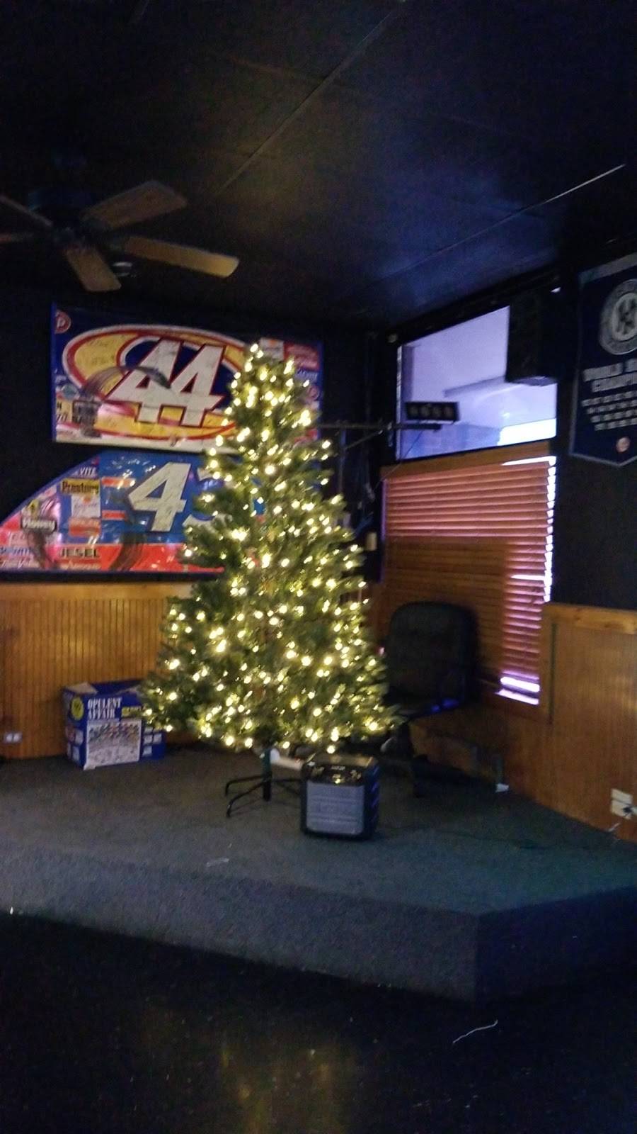 Goodfellas | restaurant | 2709 Lee Ave, Sanford, NC 27332, USA | 9197762510 OR +1 919-776-2510