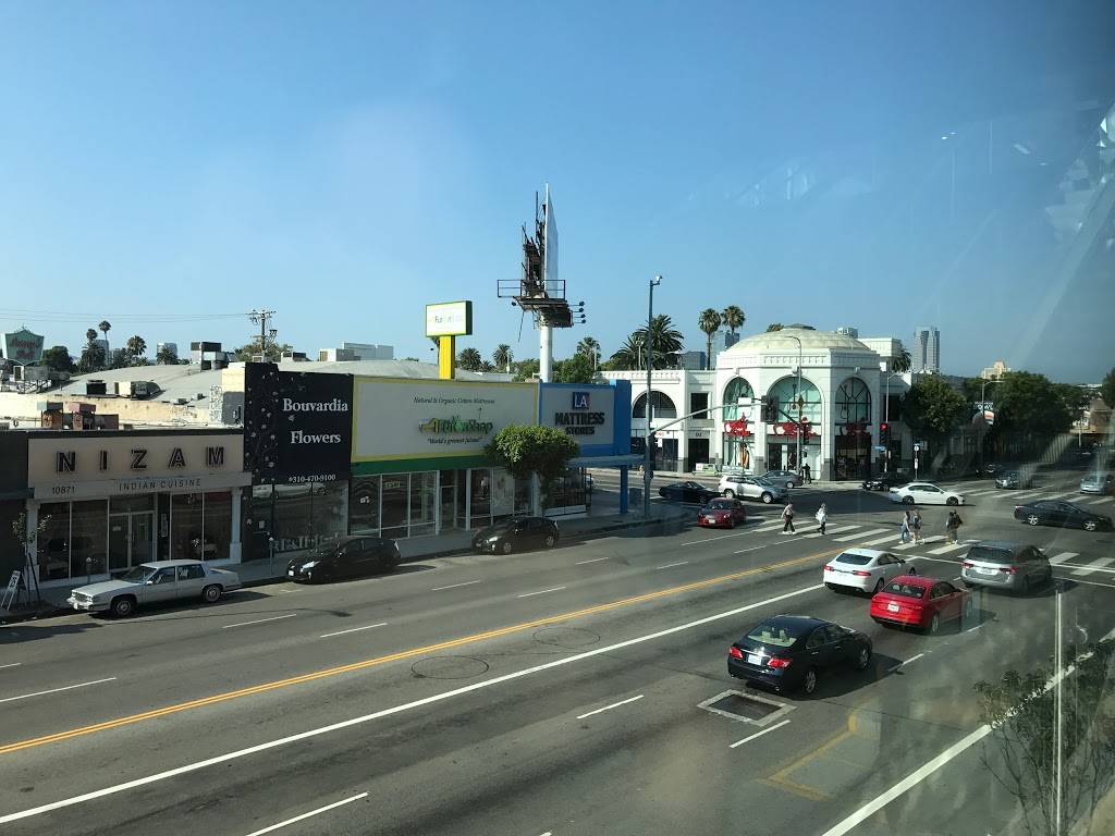 Westside Pavilion | shopping mall | 10800 Pico Blvd Suite 312, Los Angeles, CA 90064, USA | 3104742785 OR +1 310-474-2785