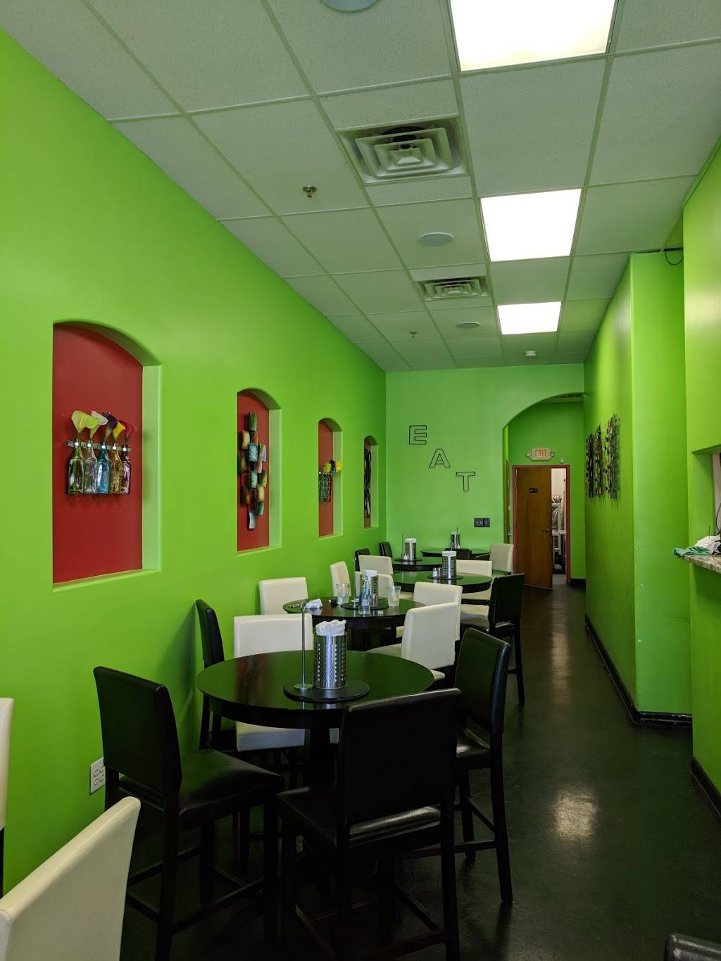 Saucy Kitchen | restaurant | 7860 Gate Pkwy #116, Jacksonville, FL 32256, USA | 9046005220 OR +1 904-600-5220