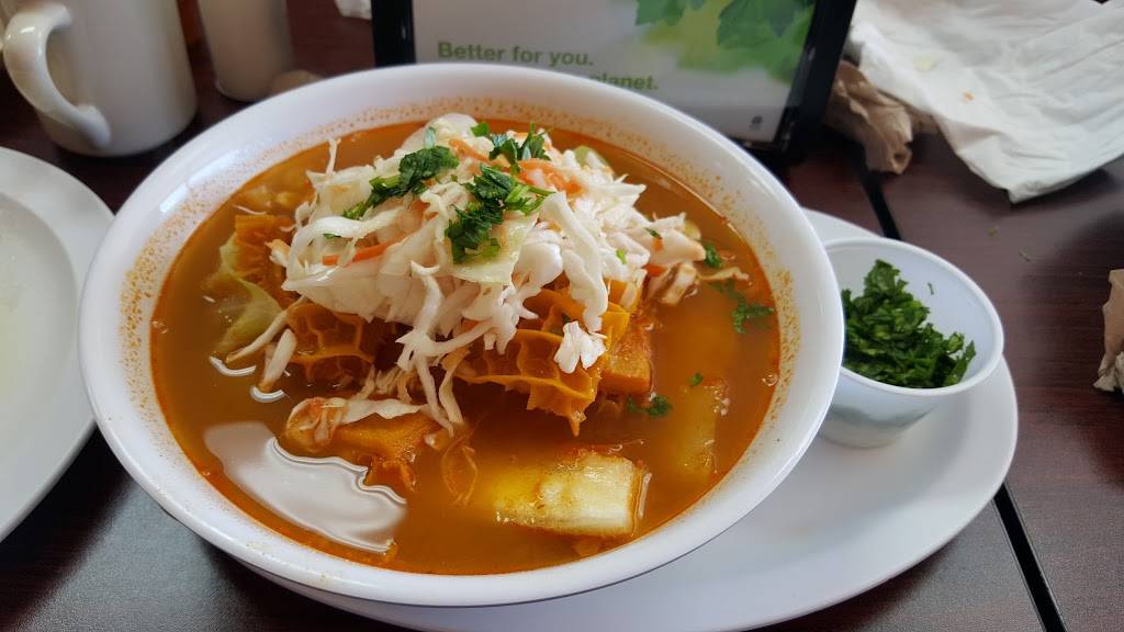 Pupusas Doña Lola | restaurant | 1002 Webb Chapel Rd, Carrollton, TX 75006, USA | 9724180129 OR +1 972-418-0129