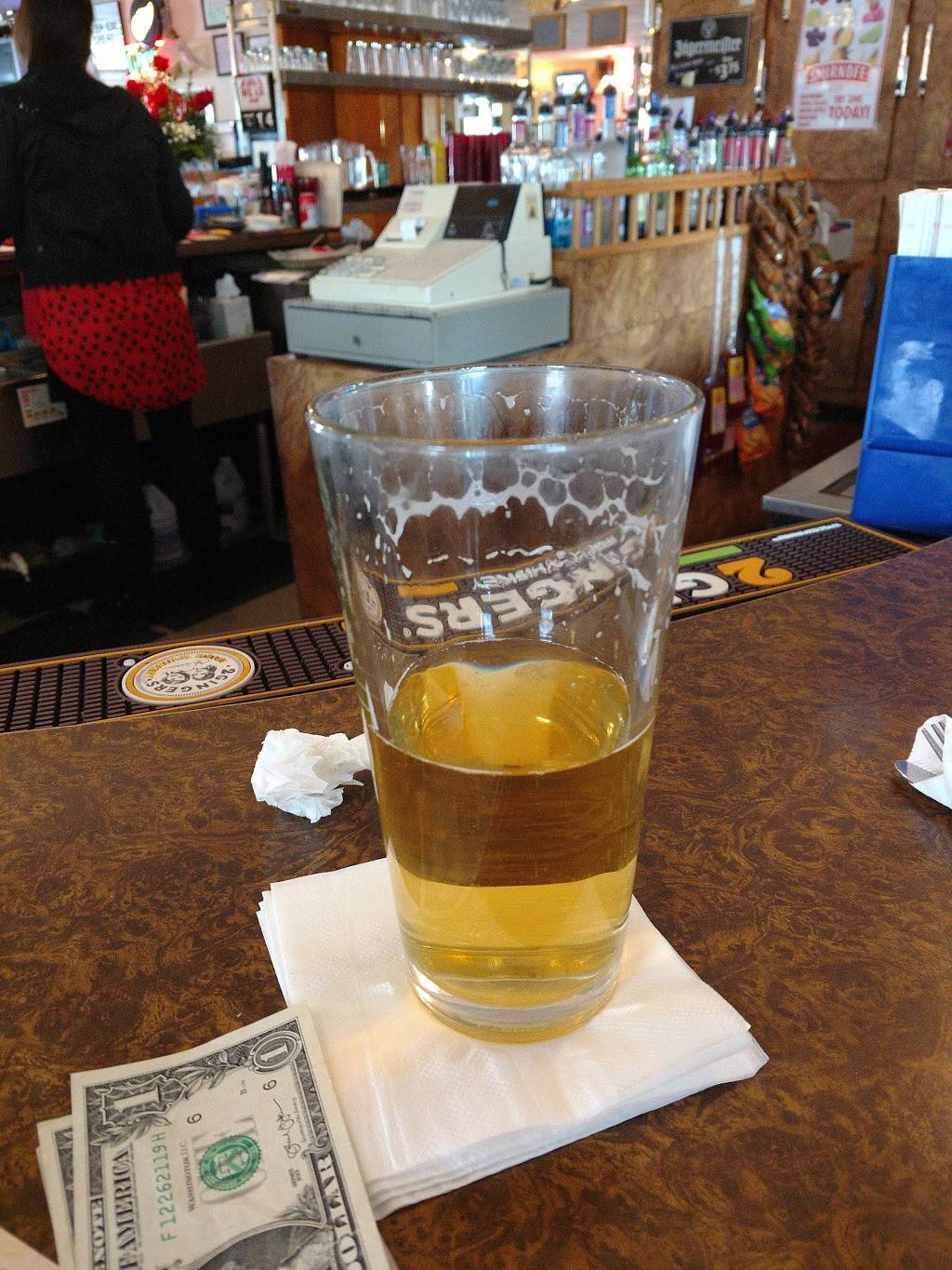 Hooligans Food & Spirits | restaurant | 3022 N Water St, Bay City, MI 48708, USA | 9898942938 OR +1 989-894-2938