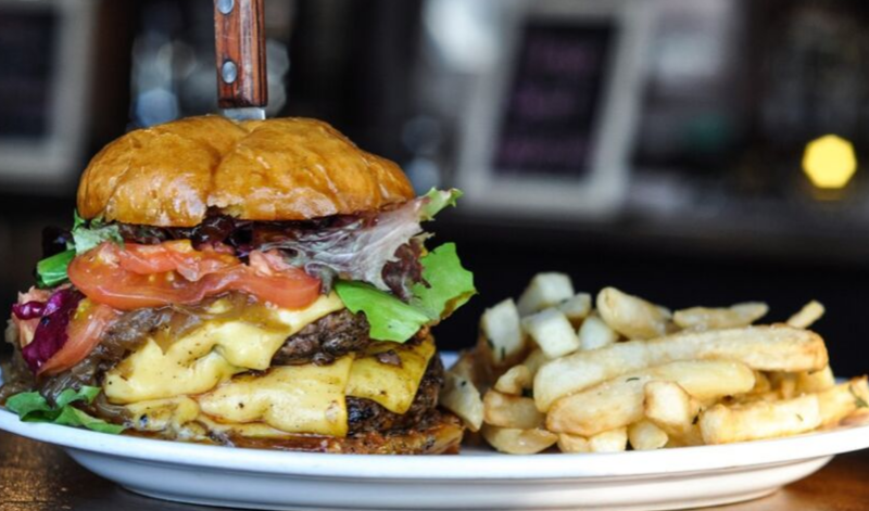 Eagan Arms Public House | restaurant | 4250 Lexington Ave S #111, Eagan, MN 55123, USA | 6513487361 OR +1 651-348-7361