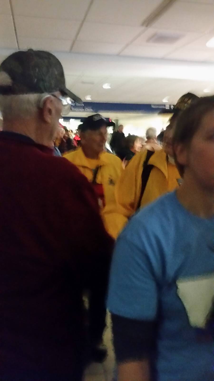 Air Host | restaurant | 2200 69th Ave, Moline, IL 61265, USA | 3097620109 OR +1 309-762-0109