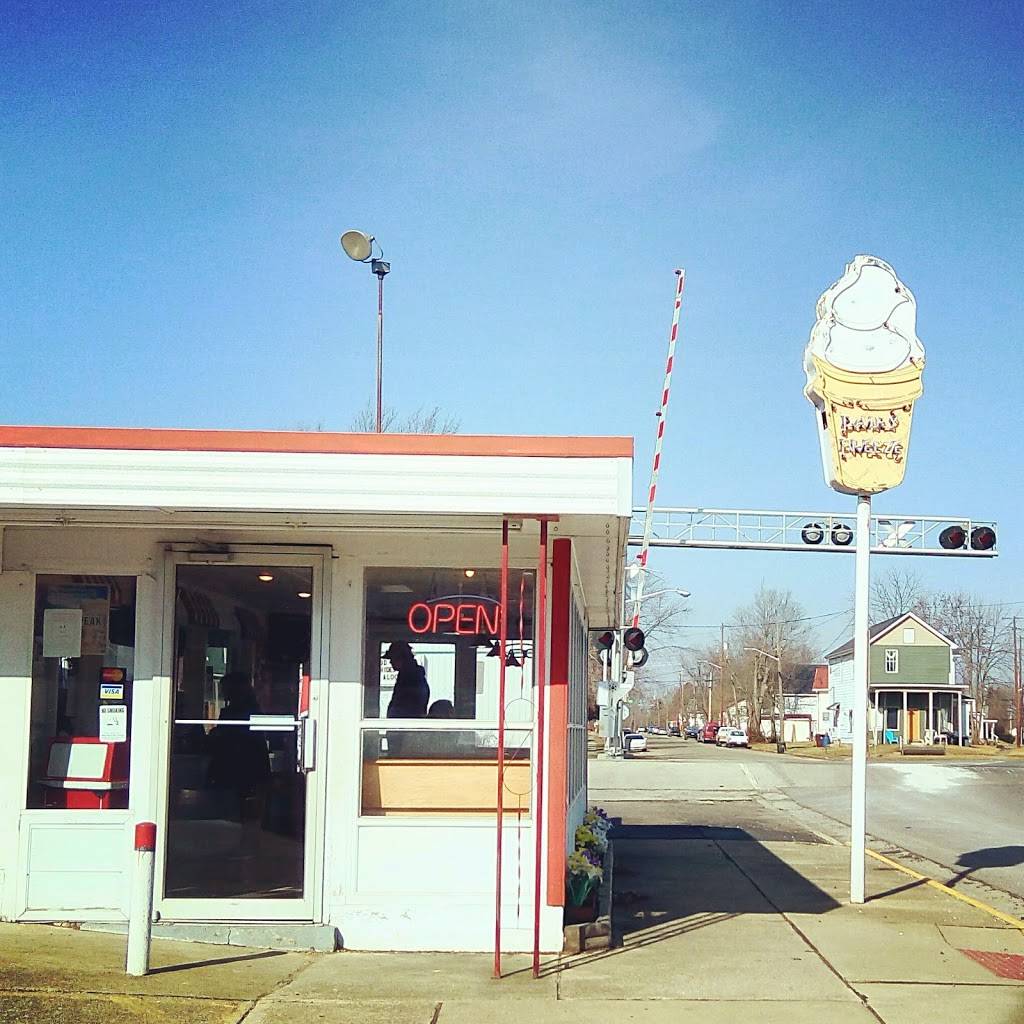 Dairy Freeze | restaurant | 85 N London St, Mt Sterling, OH 43143, USA | 7408692062 OR +1 740-869-2062