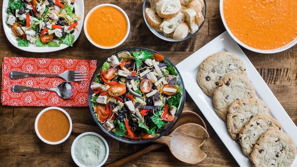 Vinaigrette Salad Kitchen | restaurant | 3735 Palomar Centre Dr Suite 180, Lexington, KY 40513, USA | 8597212376 OR +1 859-721-2376