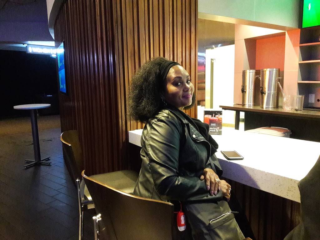 Studio Movie Grill Northwest Highway | restaurant | 10110 Technology Blvd E, Dallas, TX 75220, USA | 2143530877 OR +1 214-353-0877