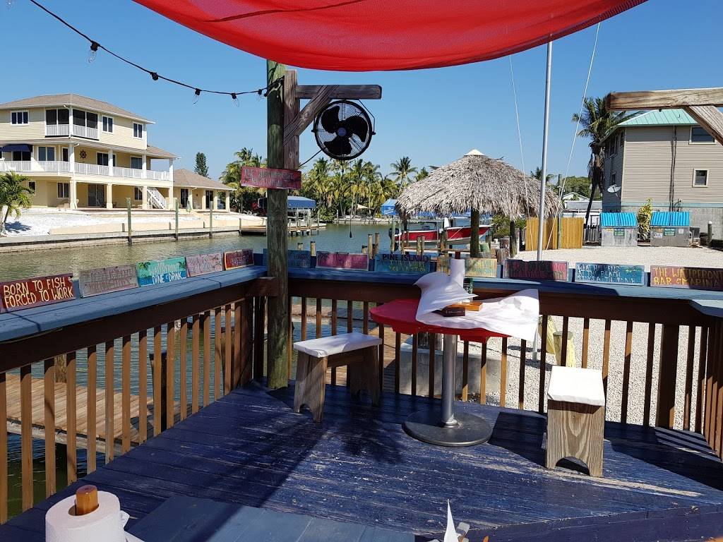 The Waterfront Restaurant & Marina | restaurant | 2131 Oleander St, St James City, FL 33956, USA | 2392830592 OR +1 239-283-0592