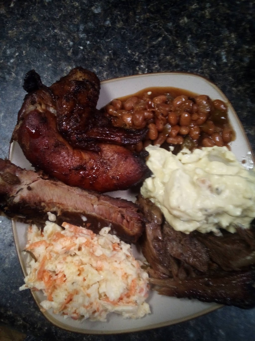 Boondocks Bbq | restaurant | MS-26, Lucedale, MS 39452, USA | 6019452626 OR +1 601-945-2626