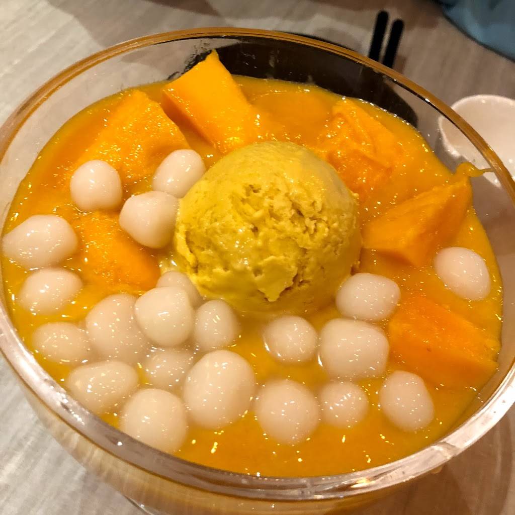 Hui Lau Shan 許留山 | restaurant | 701 Wonderland Rd N, London, ON N6H 0H8, Canada | 5197012116 OR +1 519-701-2116