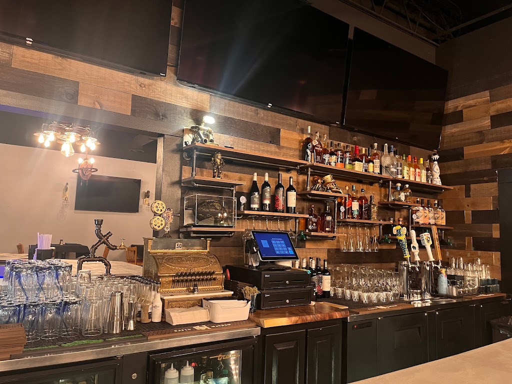 MJs Bar and Grill | restaurant | 100 S Main St, Saukville, WI 53080, USA | 2622615044 OR +1 262-261-5044