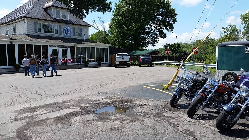 Ship N Shore | restaurant | 5612 Tonawanda Creek Rd #9541, Lockport, NY 14094, USA | 7166256106 OR +1 716-625-6106