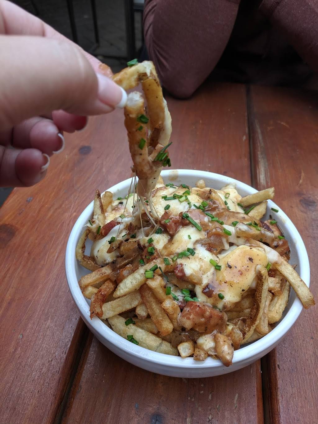 The Richmond Bar | restaurant | 3203 SE Division St, Portland, OR 97202, USA | 5032083075 OR +1 503-208-3075