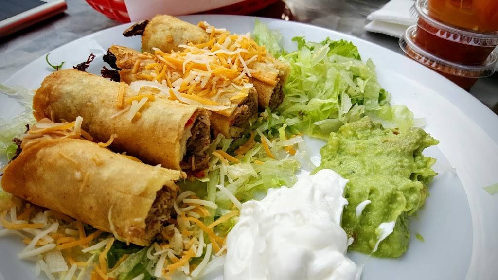 Leos Mexican Grill | restaurant | 225 E Broadway, Long Beach, CA 90802, USA | 5624321265 OR +1 562-432-1265